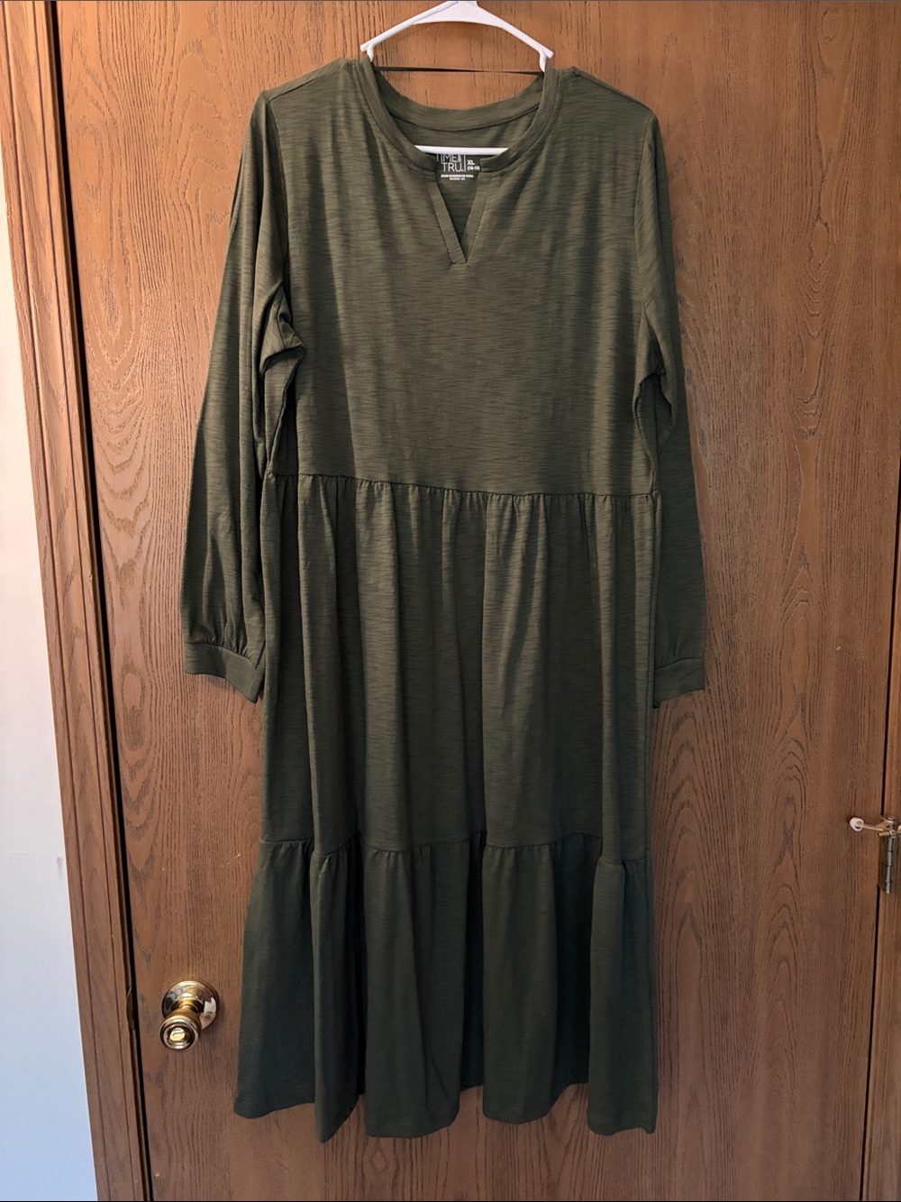 Time and Tru Olive Green Long Sleeve Tiered Midi Dress
